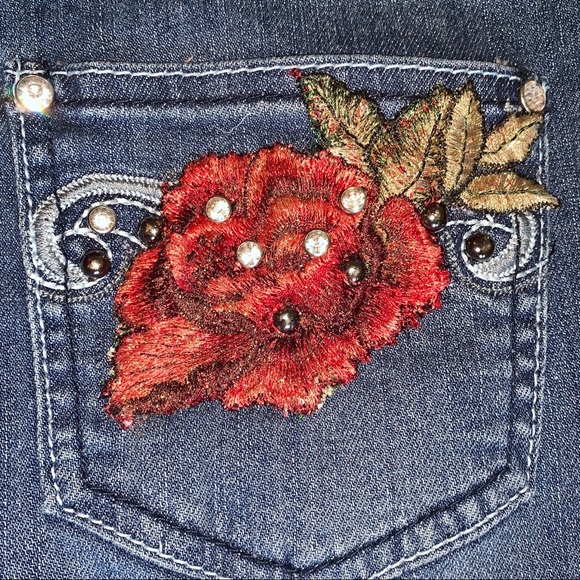Upcycled Earl Jeans rose appliqués studded 27w - Picture 6 of 11